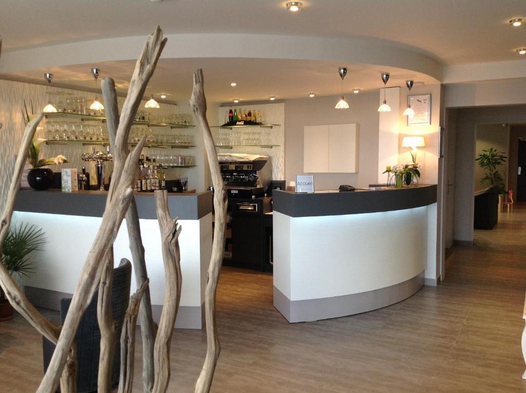 Logis - Hotel De La Baie De Somme Le Crotoy Eksteriør billede